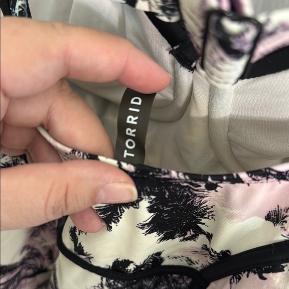 Multicolor Palm Tree Patterned Swimsuit - Picture 5 of 5